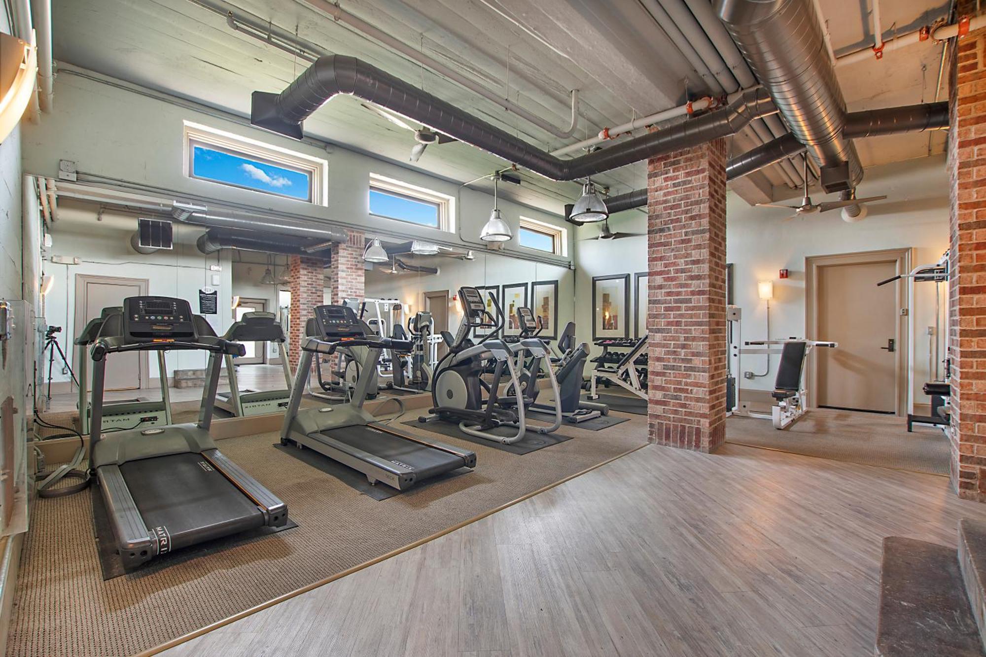 Cowboy Live, Laugh, & Loft Fort Worth 2 Bedroom Loft Downtown מראה חיצוני תמונה